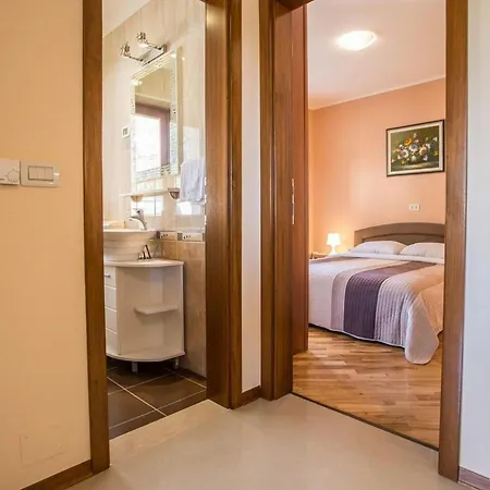 Casa de Férias Rafael 1 *