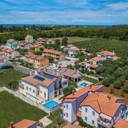 Vakantiehuis Rafael 1 *