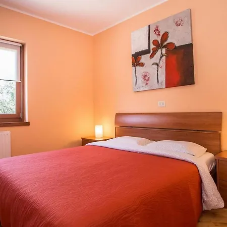 Vakantiehuis Rafael 1 *