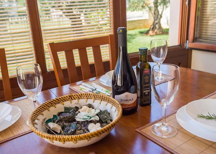 Σπίτι διακοπών Rafael 1 *