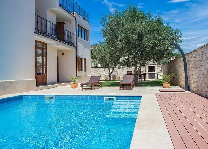 Σπίτι διακοπών Rafael 1 *